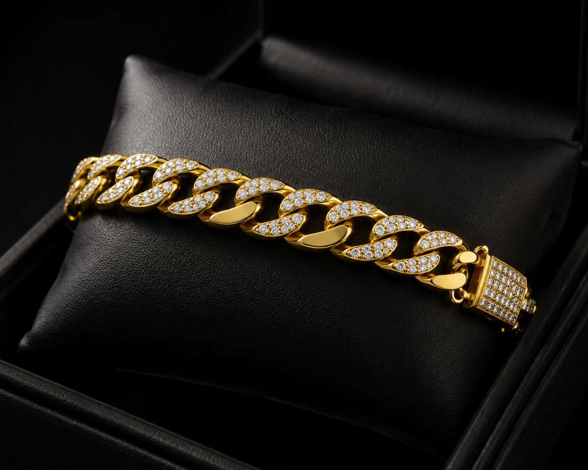 Cuban Link Chain Bracelet - Image Main