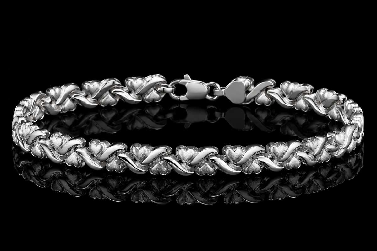 XOXO Heart Link Bracelet - Image 2