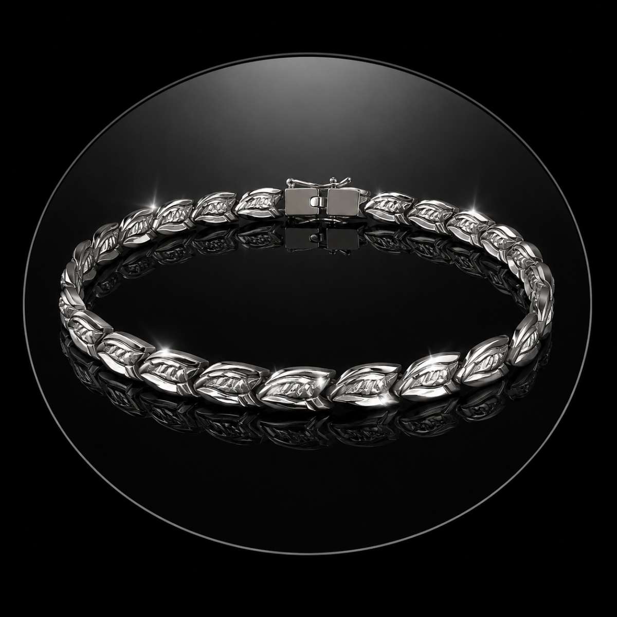 Leaf Link Bracelet - Image Main