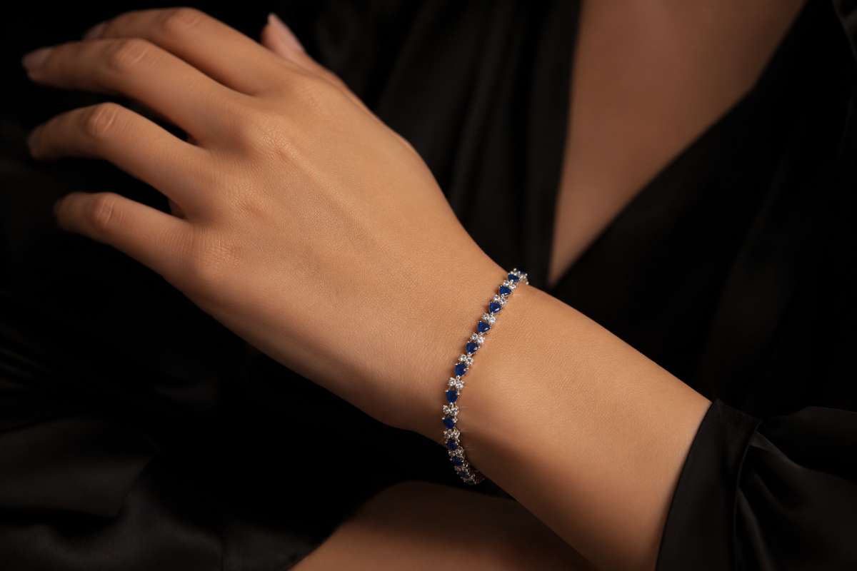 Blue cluster Tennis bracelet. - Image 2