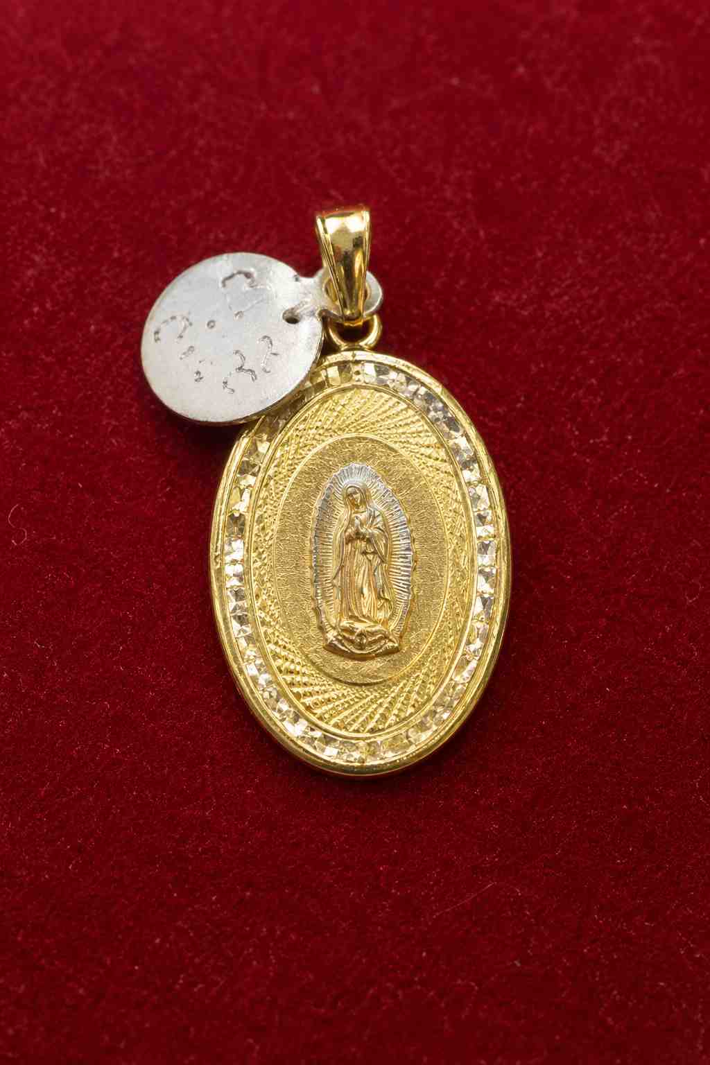Blessed Virgin Mary Medalion - Image 2