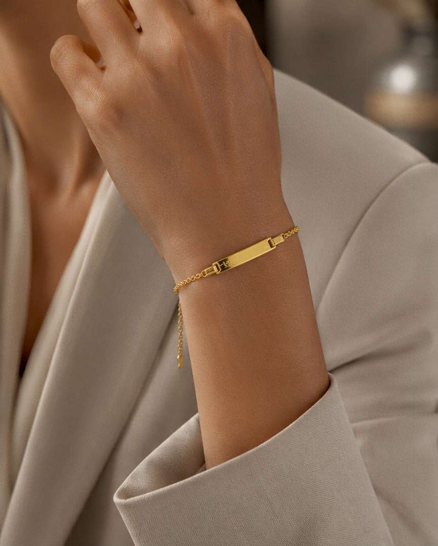 Figaro Mini Gold Bracelet - Image Main